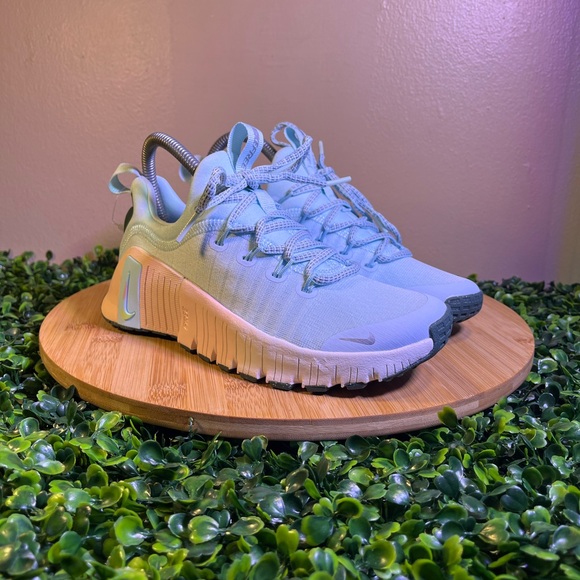 Nike Shoes - 🔥 NIKE FREE METCON 6 GLACIER BLUE METALLIC SILVER WOMENs SZ 5 HV5228-474